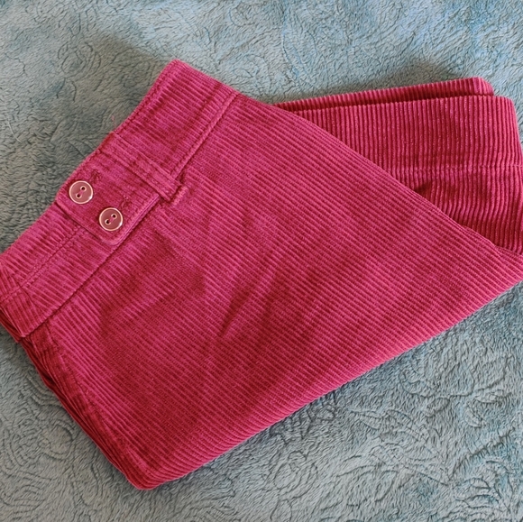 SOLD.......💚 Corduroy Mini Skirt by LOFT - Picture 6 of 7